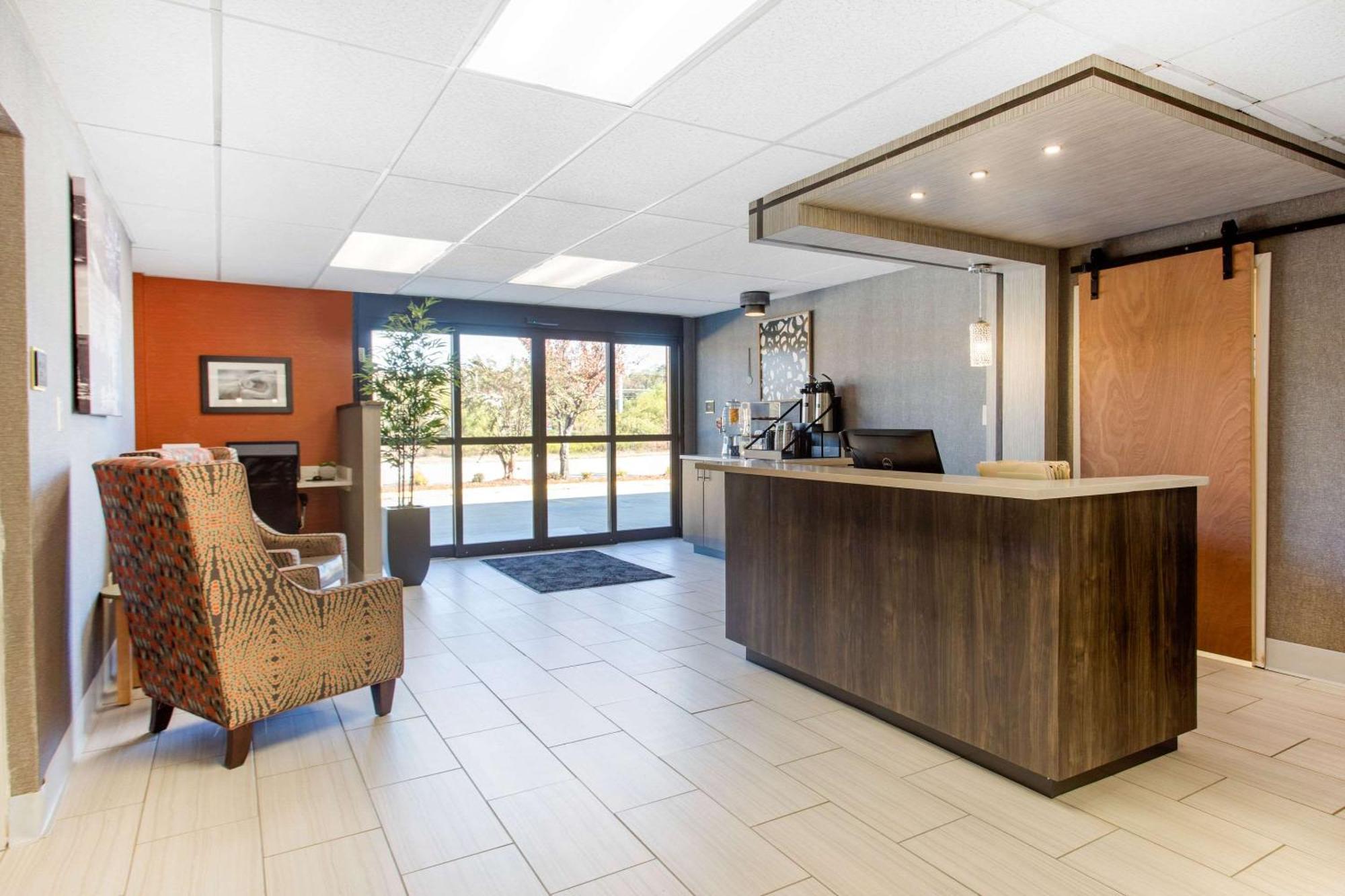 Gallus Stadium Park Inn, Ascend Hotel Collection Columbia Exterior photo